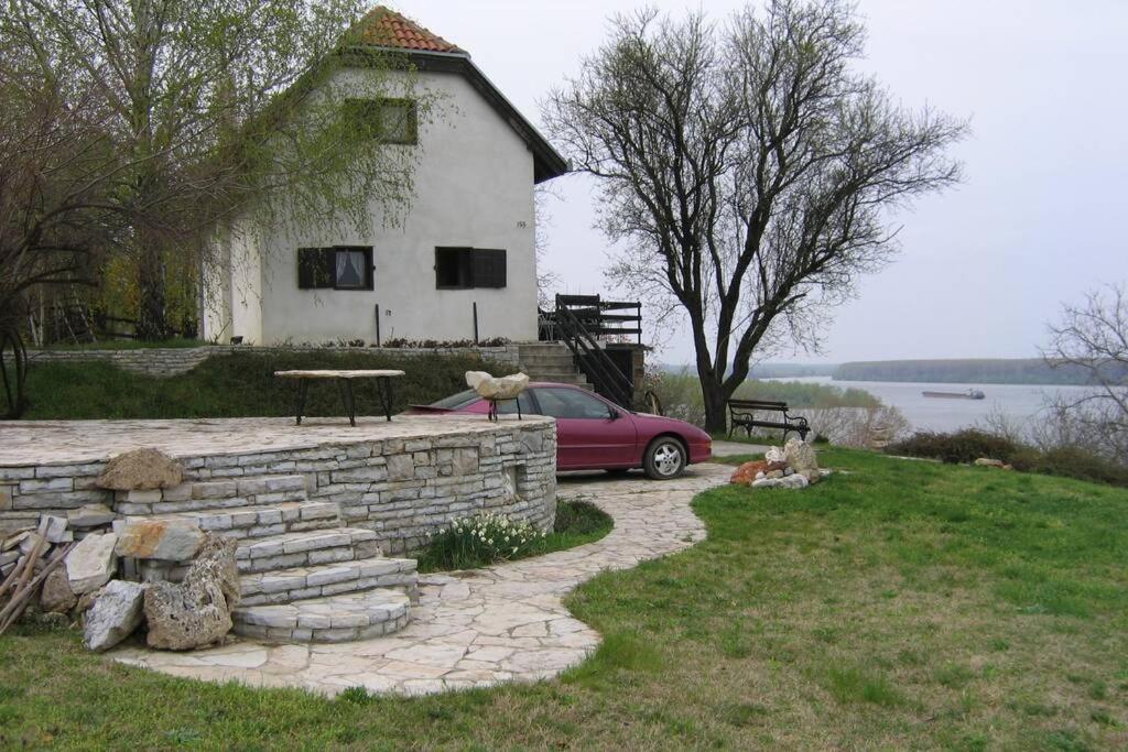 Villa Kornelija Stari Slankamen 外观 照片