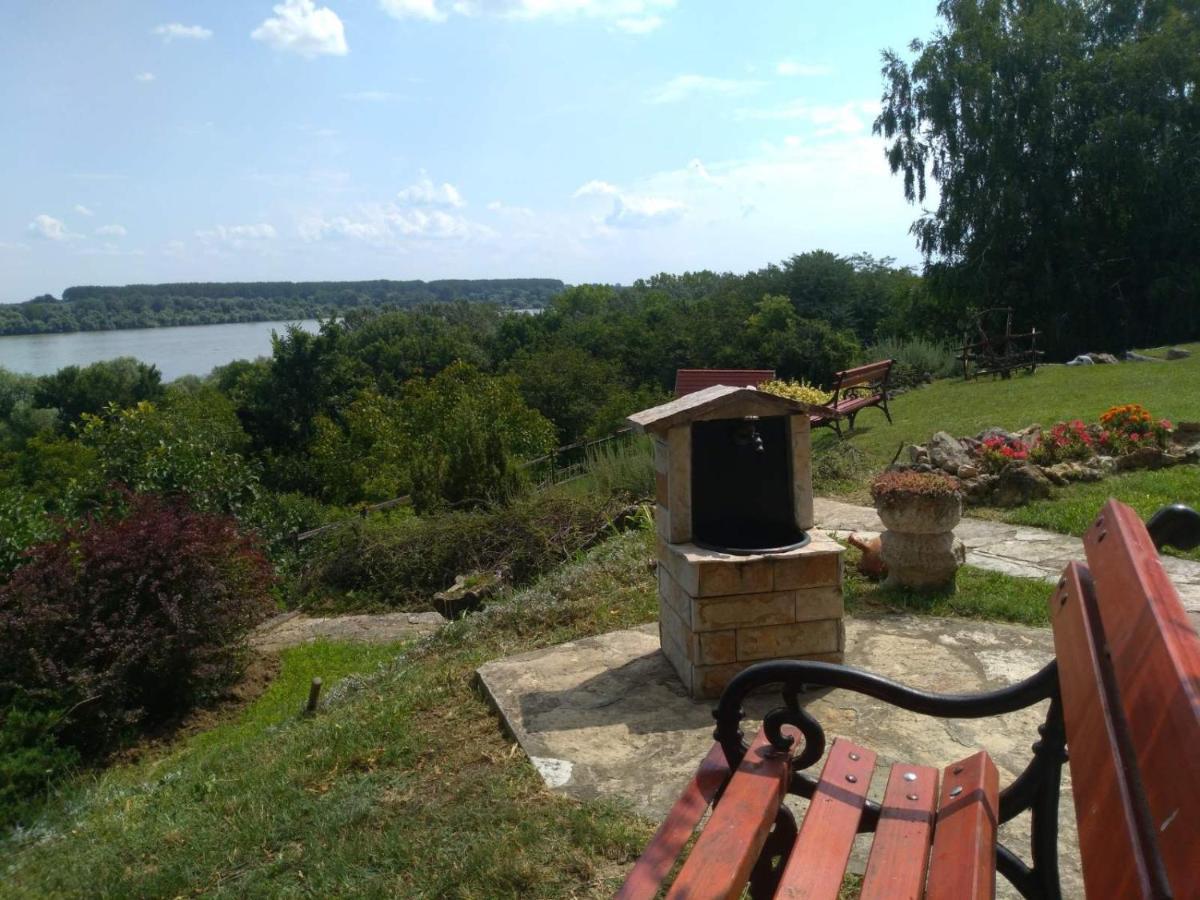 Villa Kornelija Stari Slankamen 外观 照片
